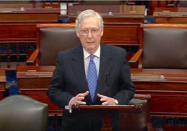 SENADO IMPE Mitch McConnel